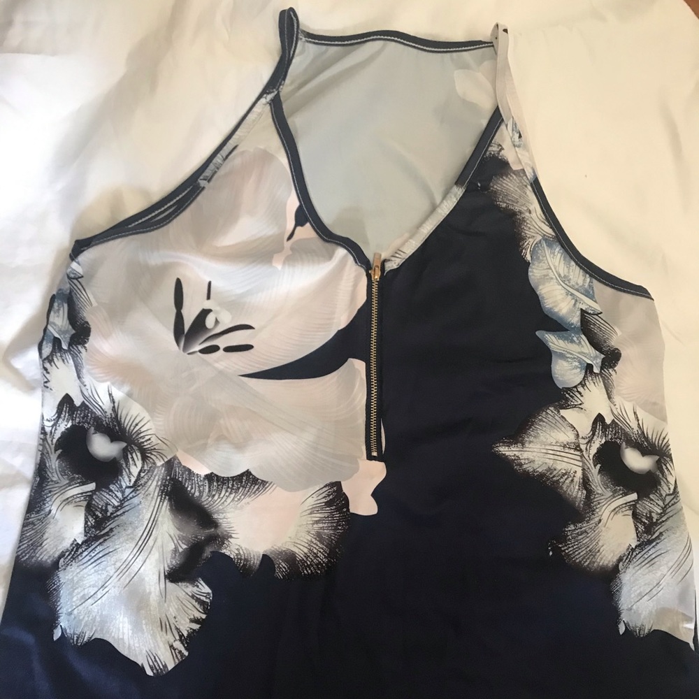 Trendy Flower tank top